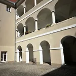 Schloss Lankowitz Apartment *