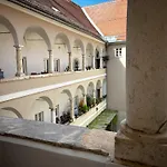 Schloss Lankowitz *