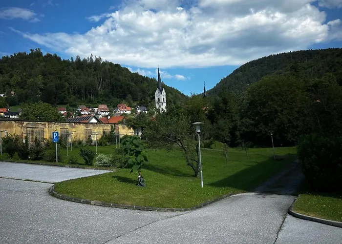 شقة Schloss Lankowitz